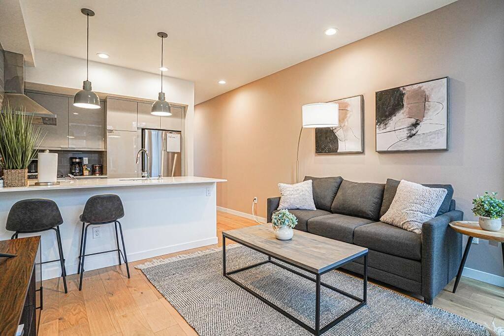 Modern Home, Rooftop View, 3 Block Beacon Station Seattle Luaran gambar